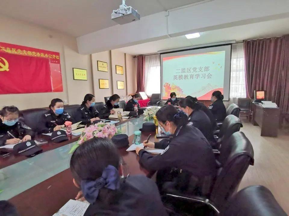 逃离冰淇淋岛屿